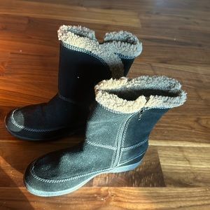 Easy spirit boots size 5.5